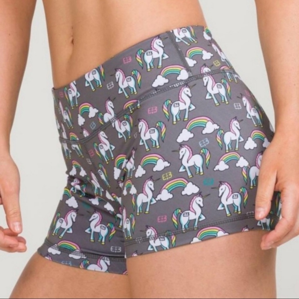 IAB MFG Gray Unicorn & Rainbows Gym Shorts Size Small